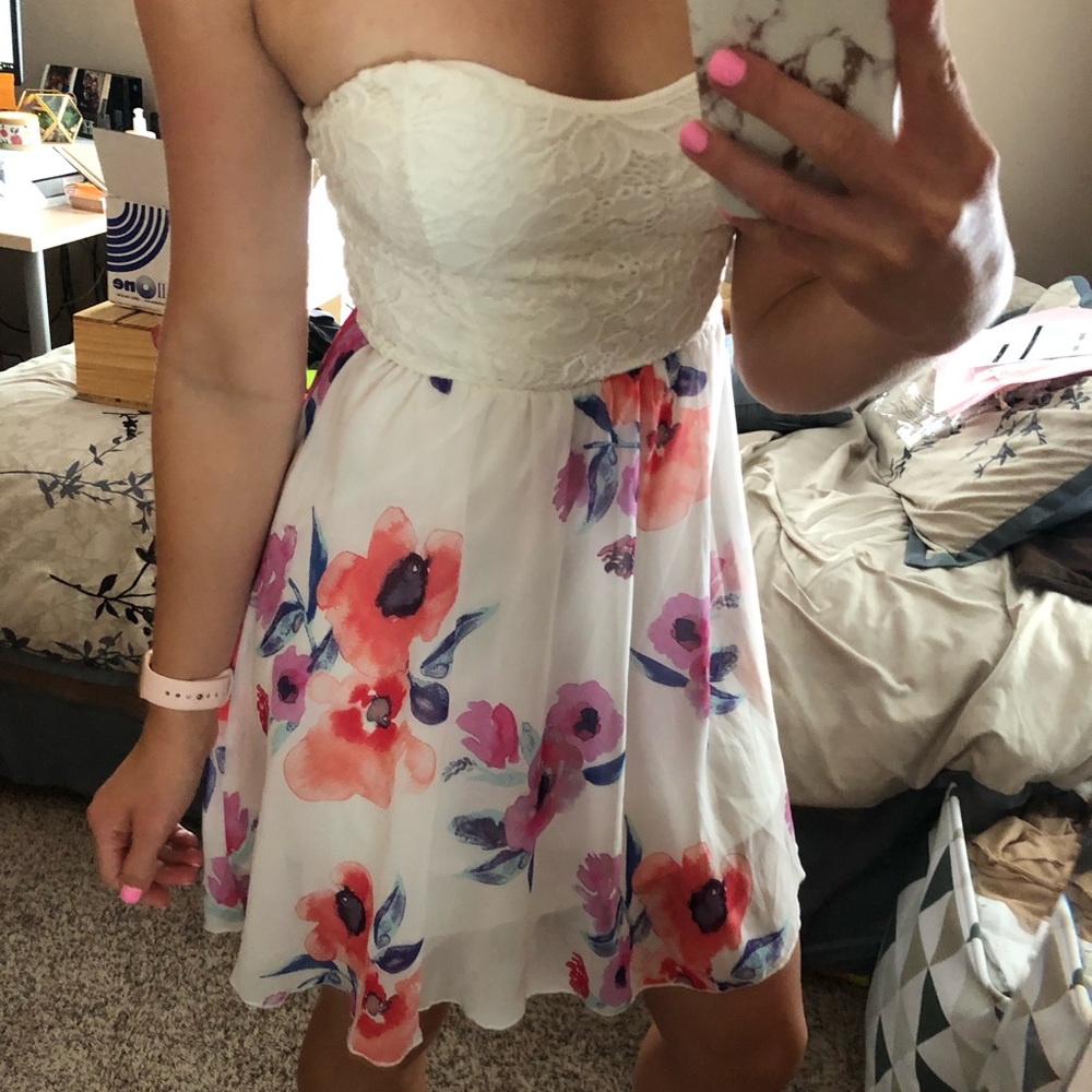 Small Strapless Floral and Lace Dress
